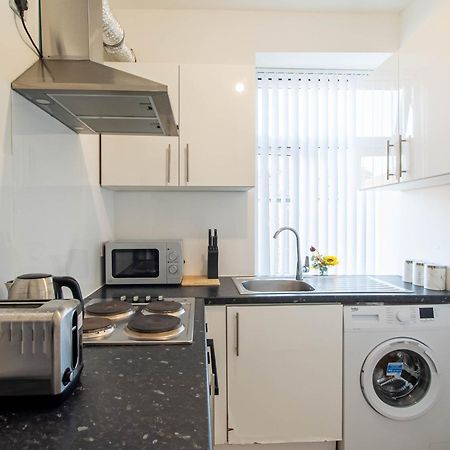 Belgian Studio Apt 2 Huddersfield Ngoại thất bức ảnh
